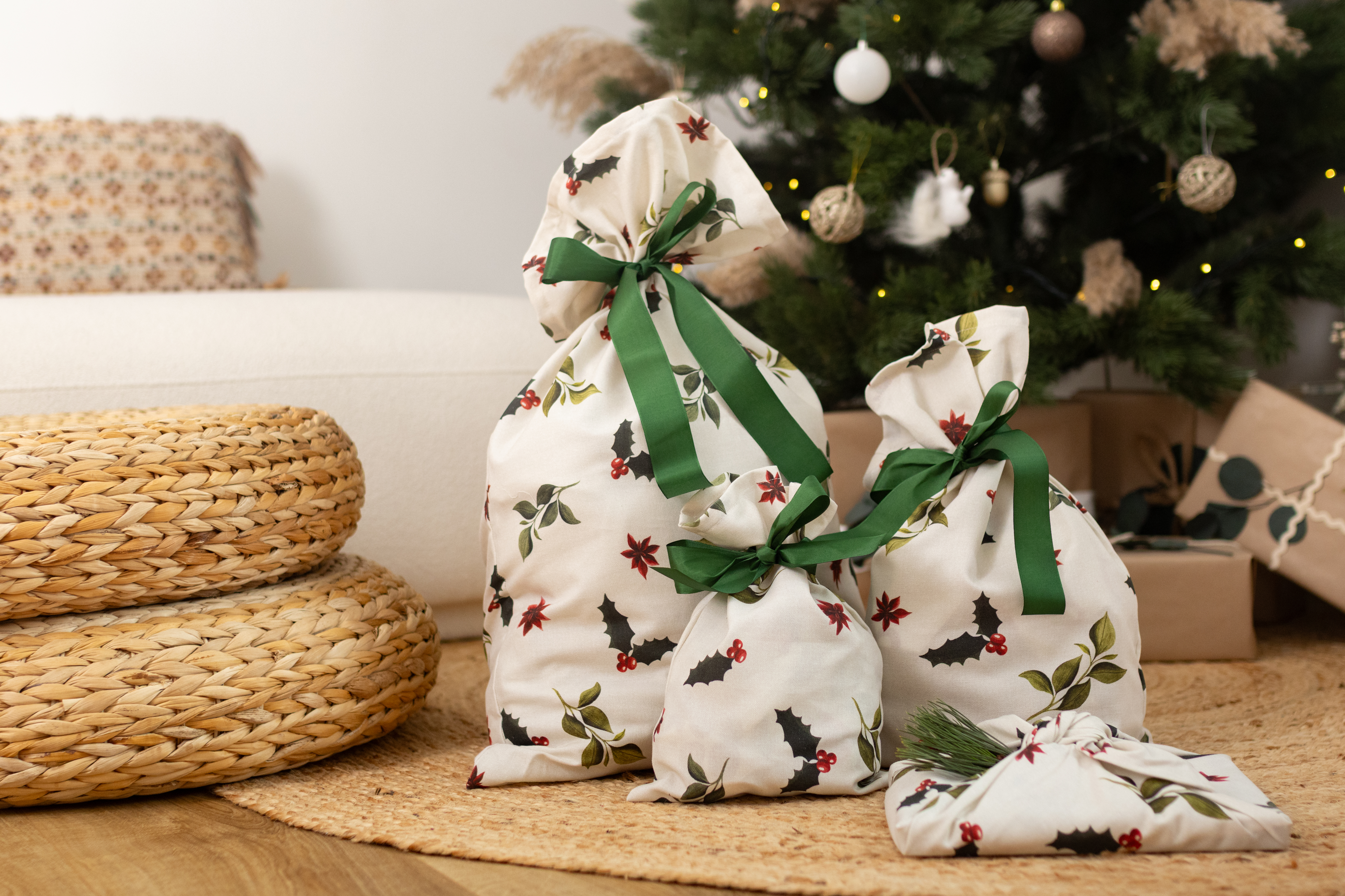 Cesmínové off white kombinace látkové sáčky